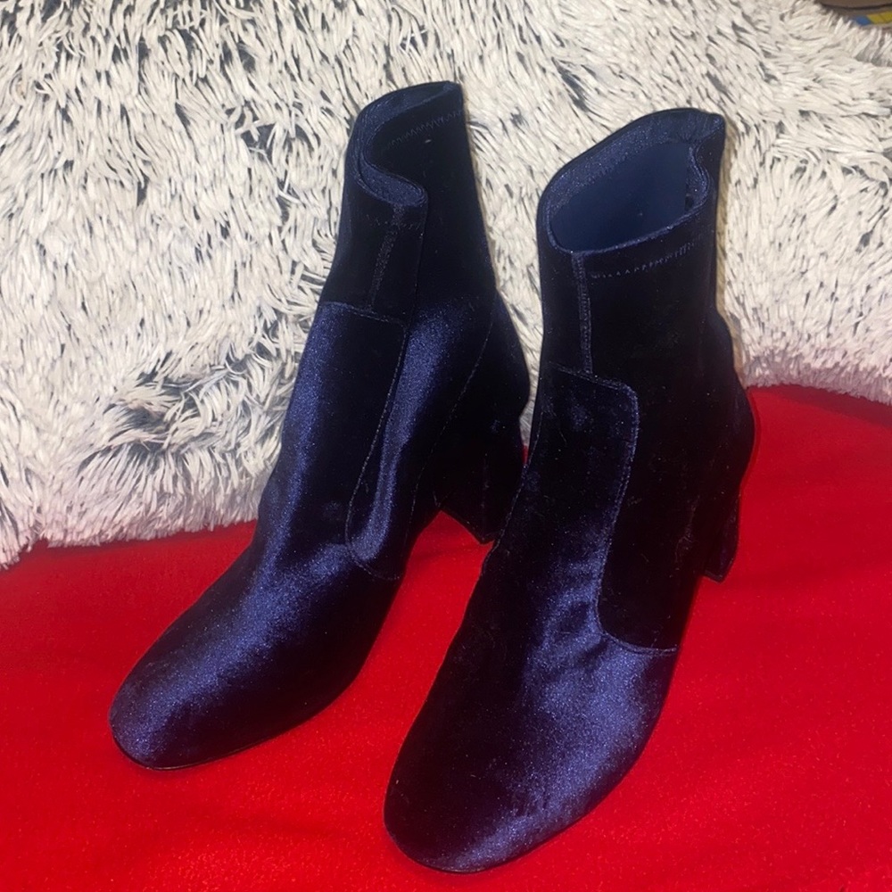 Ann Taylor blue ankle boots